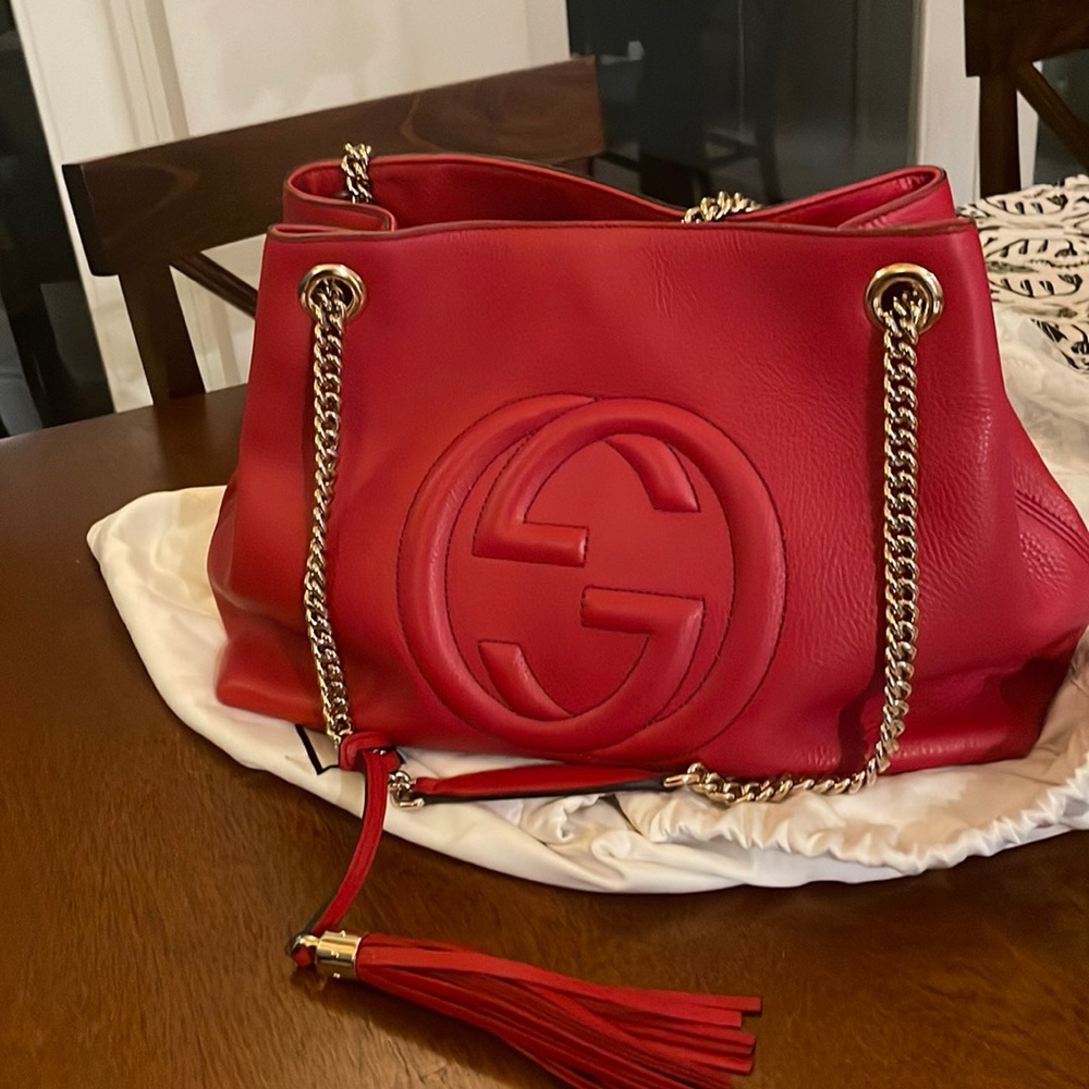 Gucci Red Pebbled Leather Medium Soho Chain Tote